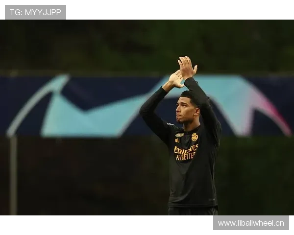 贝林厄姆与同期年轻中场对比：谁是未来第一人