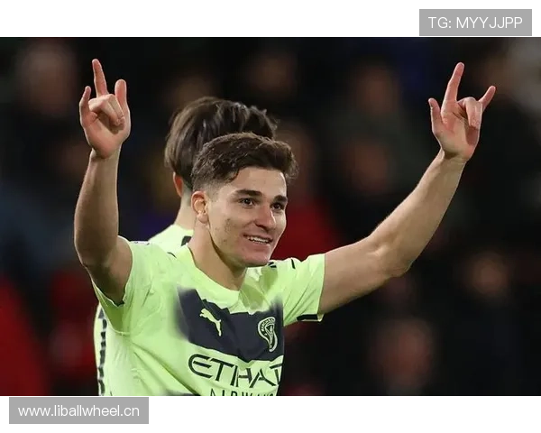 影锋角色解析：阿尔瓦雷斯如何连接中前场