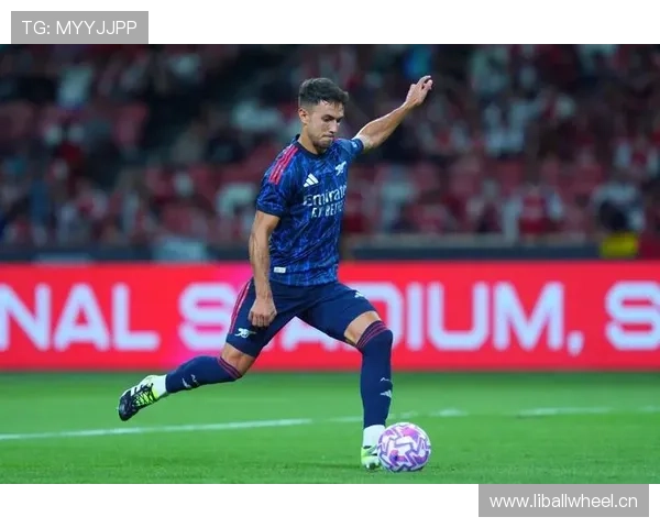 祖比门迪 vs 德容：中场推进能力与节奏控制差异