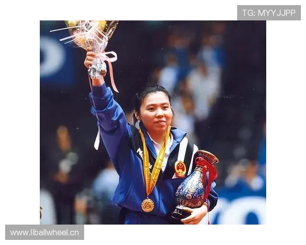 邓亚萍当年每天练球12小时，吃饭都靠人喂？